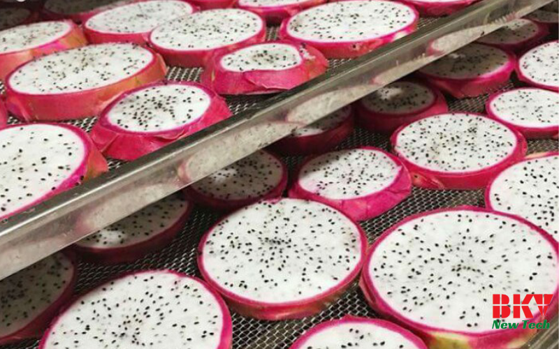 Sơ chế và cắt lát